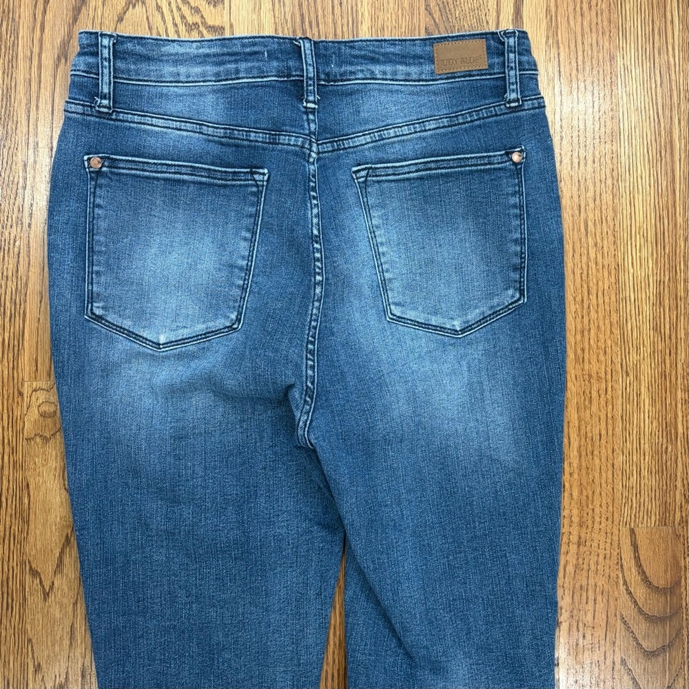 Judy Blue Keepin' Secrets Tummy Control Top Skinny Jeans - Picture 13 of 16